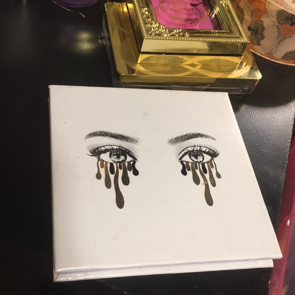 The Bronze Pallette